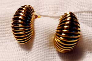 Vintage gold huggie hoop clip on earrings Kargo Fresh