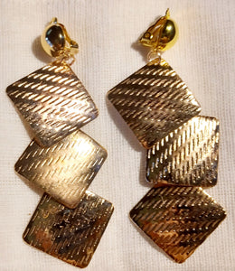 Vintage hammered square clip on earrings Kargo Fresh