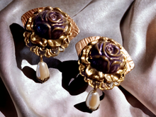 Load image into Gallery viewer, Vintage mixed metals brutalist rose clip on earrings Kargo Fresh
