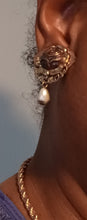 Load image into Gallery viewer, Vintage mixed metals brutalist rose clip on earrings Kargo Fresh
