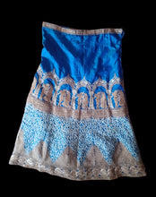 Load image into Gallery viewer, Vintage silk sanskriti lehenga skirt Kargo Fresh
