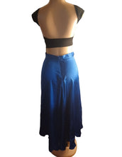 Load image into Gallery viewer, Vintage silk swing maxi skirt and crop top xs/s Kargo Fresh
