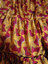 Load image into Gallery viewer, Vintage style kaftan dress and matching earrings new free size Kargo Fresh
