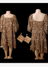 Load image into Gallery viewer, Vintage style kaftan dress and matching earrings new free size Kargo Fresh
