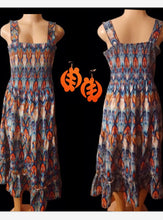 Load image into Gallery viewer, Vintage style kaftan dress and matching earrings new free size Kargo Fresh
