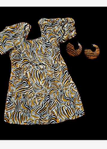 Vintage style kaftan dress and matching earrings new free size Kargo Fresh