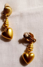 Load image into Gallery viewer, Vintage textured brushed gold heart dangle clip ons Kargo Fresh
