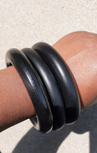 Load image into Gallery viewer, Vintage wooden Bangle Set of 3 Black Kargo Fresh
