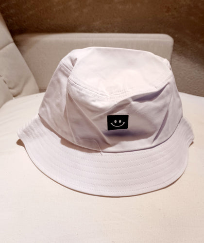 White Smiley Face Bucket Hat Kargo Fresh