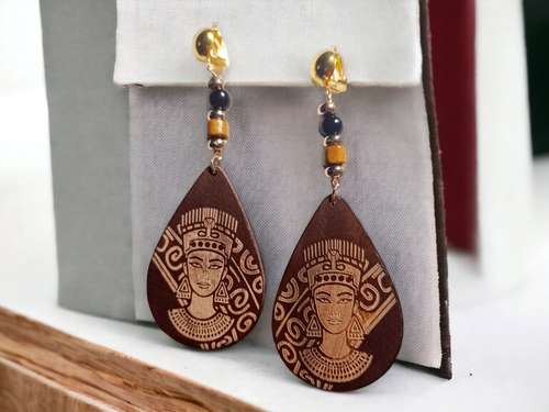 Wood queen nefertiti clip on earrings Kargo Fresh