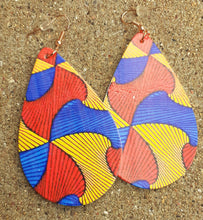 Load image into Gallery viewer, Wooden Abstract African print Earrings Kargo Fresh
