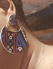 Load image into Gallery viewer, Wooden Abstract African print Earrings Kargo Fresh
