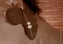 Load image into Gallery viewer, Wooden Africa Clip On Earrings Kargo Fresh
