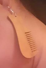 Load image into Gallery viewer, Afrocentric Wooden Afro Clip On Comb Earrings

