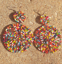 Load image into Gallery viewer, Vintage Maasai Tribal bracelet and Earrings set
