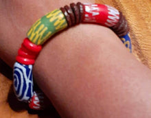 Load image into Gallery viewer, Vintage Mens Chunky African Clay Handpainted Bracelet
