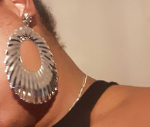 Load image into Gallery viewer, Extra large Hammered Metal Hoop Clip On Earrings gold
