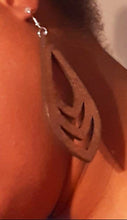Load image into Gallery viewer, Natural Boho Chic Dangle  Wooden Earrings
