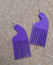 Load image into Gallery viewer, Afrocentric Wooden Afro  comb Earrings purple
