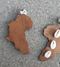 Load image into Gallery viewer, Handmade Africa and Cowrie Clip On Earrings
