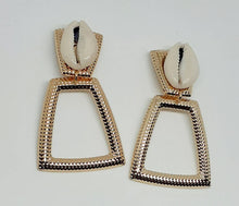 Load image into Gallery viewer, Handmade Gold Metal Dangle Clip On Earrings
