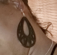 Load image into Gallery viewer, Natural Wood Geometric Design Earrings Black
