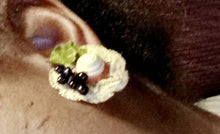Load image into Gallery viewer, Vintage Handmade tiny Straw Hat Stud Clip On Earrings
