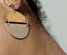 Load image into Gallery viewer, Small Wood and Metal Minimalist Clip On Earrings Gold
