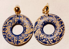 Load image into Gallery viewer, Natural Wood Boho Clip On Dangle Earrings blue
