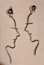 Load image into Gallery viewer, Abstract Face Design Clip On Earrings silver
