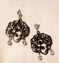 Load image into Gallery viewer, Abstract Face Design Dangle Earrings pierced ears Black
