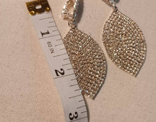 Load image into Gallery viewer, Blingy Runway gold Metal Rhinestone Clip On Earrings gold
