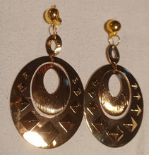 Load image into Gallery viewer, Large Hammered Metal Hoop Clip On Earrings Gold
