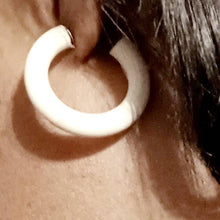 Load image into Gallery viewer, Small Natural Wood Sized Hoop Earrings unhandpainted 1.5 inch

