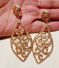 Load image into Gallery viewer, Blingy Runway Rose Gold Metal Rhinestone Clip On Earrings
