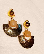 Load image into Gallery viewer, Small Hammered Metal Art Deco Design Clip On Earrings Gold
