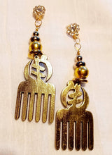 Load image into Gallery viewer, Handmade Adinkra Symbol Clip On Earrings gold
