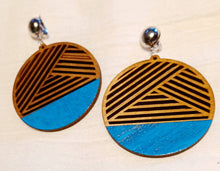 Load image into Gallery viewer, Natural Wood Geometric Design Earrings Clip on
