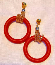 Load image into Gallery viewer, Chunky Wood Hoop Clip On Earrings
