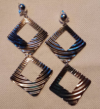 Load image into Gallery viewer, Handmade Extra longAbstract crinkle Metal Clip On Earrings silver
