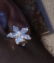 Load image into Gallery viewer, Small Rhinestone Flower Stud Clip On Earrings gold
