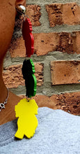 Load image into Gallery viewer, Handmade Wooden afrocentric  Earrings Clip on
