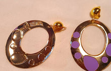 Load image into Gallery viewer, Gold Metal  Hoop Clip On Earrings
