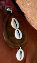 Load image into Gallery viewer, Handmade Wood and Cowrie Clip On Dangle Earrings
