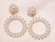 Load image into Gallery viewer, Small Clip On Pearl Hoop Earrings gold

