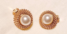Load image into Gallery viewer, Large Classic Pearl Stud Clip On Earrings
