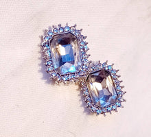 Load image into Gallery viewer, Crystal Stud Clip On Earrings clear
