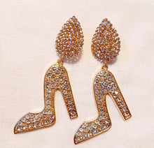 Load image into Gallery viewer, High Heel Statement Clip On Earrings Gold
