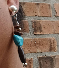 Load image into Gallery viewer, Handmade Genuine Turqoise and wood Clip On Earrings and  Necklace Set New
