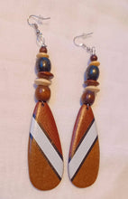 Load image into Gallery viewer, Handmade Natural wood dangle Earrings
